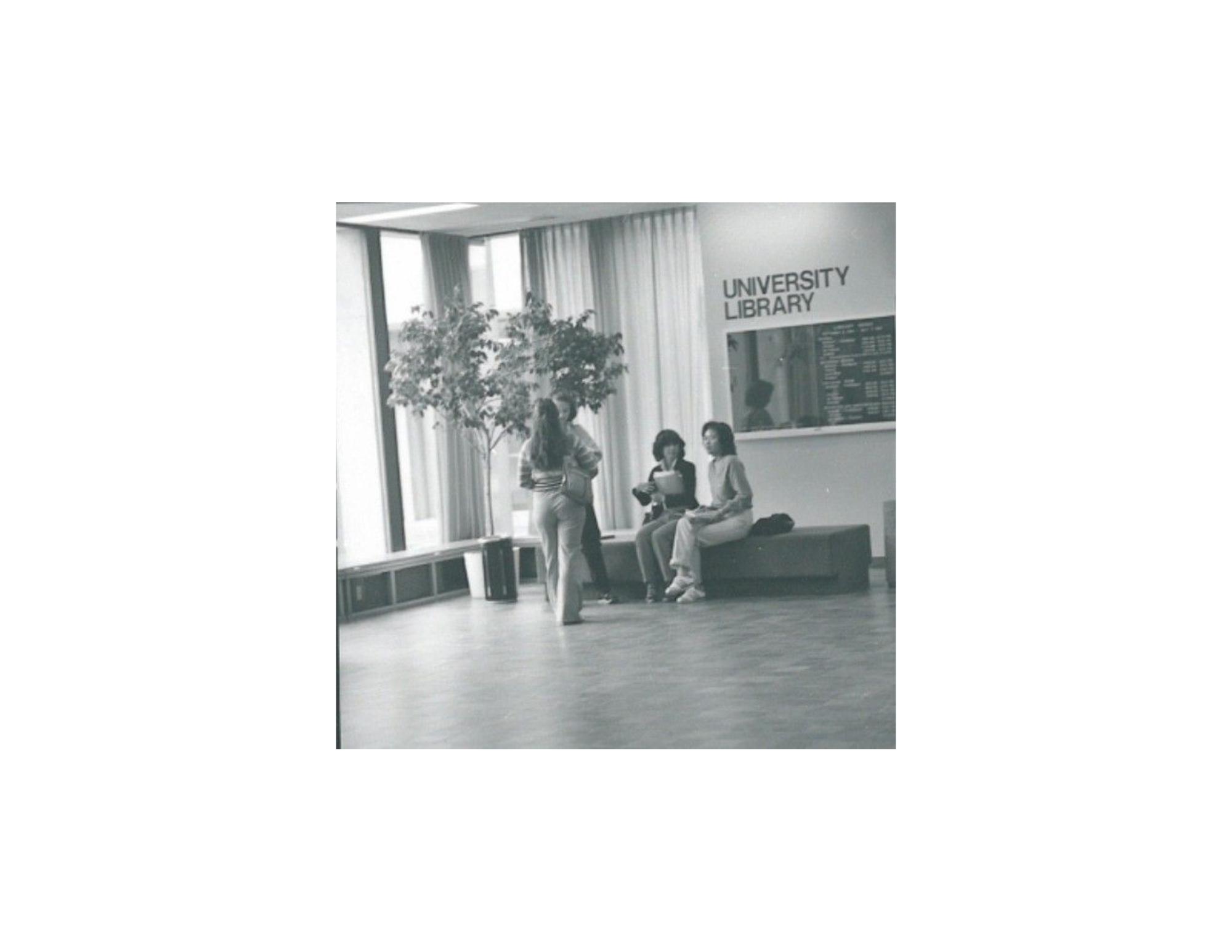 Schmon Tower lobby in 1980